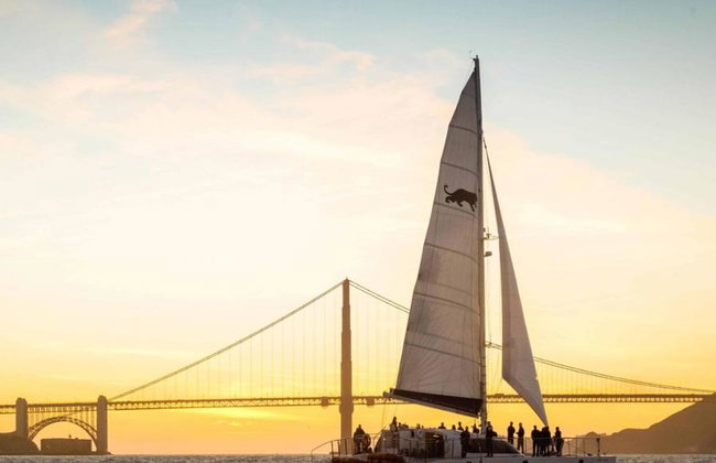 Cruzeiro de catamarã ao pôr do sol na Baía de San Francisco - Foto 3