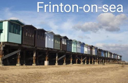 The Blue Lagoon 2 bedroom lodge with hot tub - Foto 61