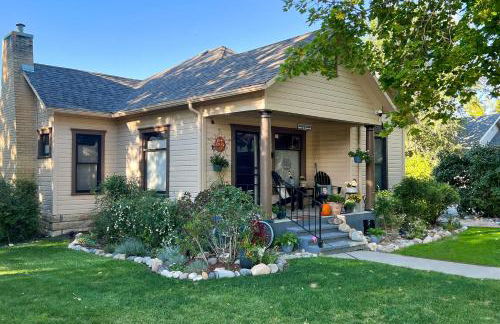 Lovely Montrose Home with Yard Walk to Dtwn and Park! - Foto 31