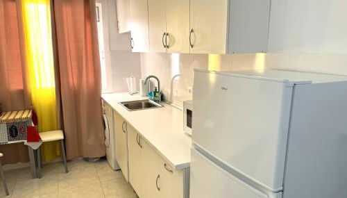 Orange Apartments - Photo 2