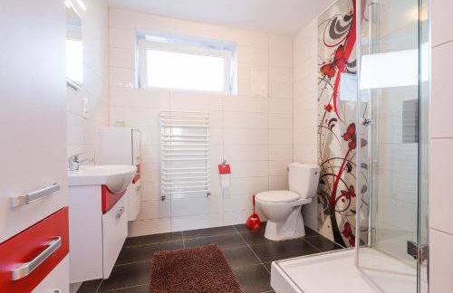 Bieszczadzkie Wzgórze Domki 724-472-882 - Photo 49