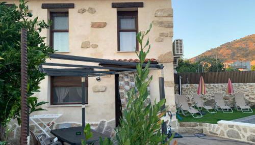 CASA RURAL PUERTO - casa completa con espacio exterior, wifi, estufa, barbacoa, piscina y zona de aparcamiento privada - IDEAL PARA DISFRUTAR EN FAMILIA O GRUPO DE AMIGOS - Foto 2