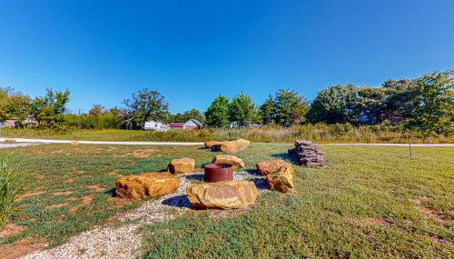 Steps to Lake Eufaula Home with Fire Pit and BBQ - Foto 3