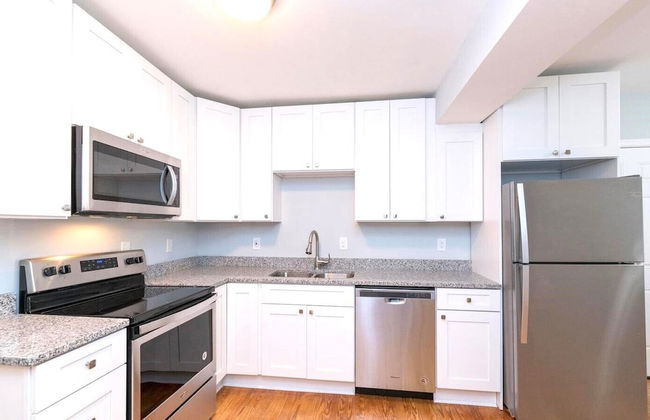 Entire House 1BD King Bed near Downtown - Foto 2