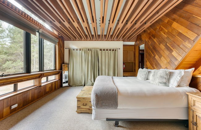 Riversong Lodge by Avantstay Sauna Hot Tub On The Truckee River - Photo 17