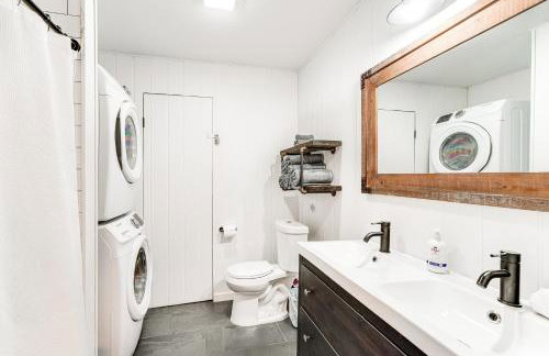 Private Hot Tub Tree-Lined Poconos Home! - Foto 15