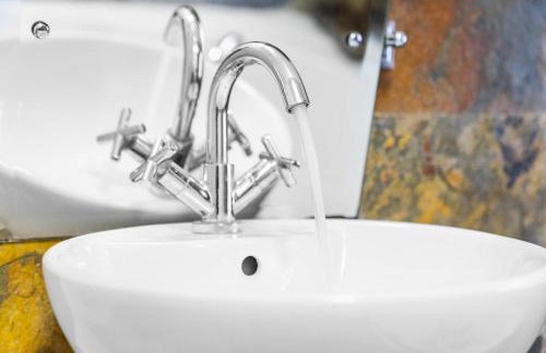 Charming Harvington Cottage - Hot Tub, Pet Friendly, Sleeps 11 - Foto 66