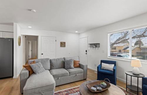 Mountain Views, Close to Attractions, Upper Unit - Foto 2