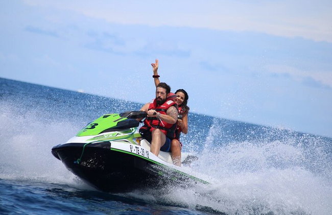 1 hour Jet Ski Safari - Photo 4
