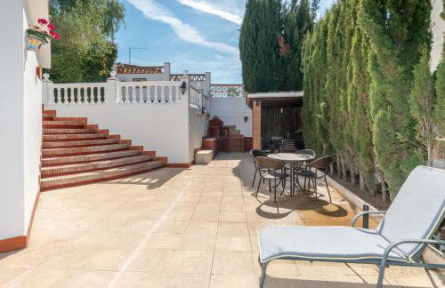 VILLA BARRANCO Big terrace, private pool & parking - Photo 9