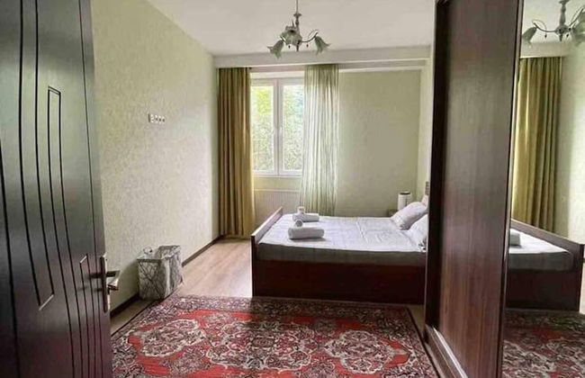 Nearby Chavchavadze ave Sunny Home With Balcony - Foto 2