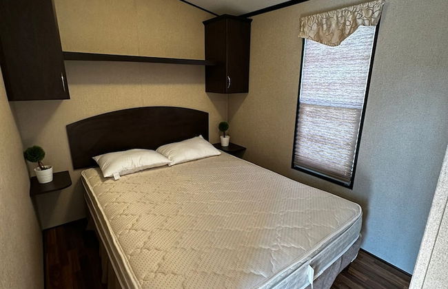 Falcon Cottages - Photo 9