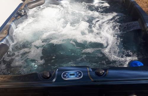 Marshlands House, Sleeps 16 - Country barn with hot tub - Foto 13