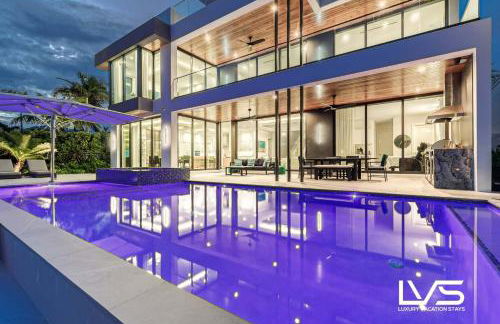 Carlotta- New Construction Luxury Waterfront Villa - Foto 8