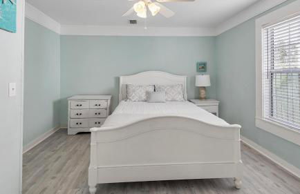 Laguna Shores by Sand Seeker Vacations - Photo 16