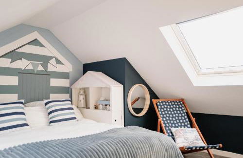 Clifftop Coastal Retreat - Accessible Pet Friendly Sea View - Sleeps 8 - Perfect for Contractors and Long Stays - Foto 6