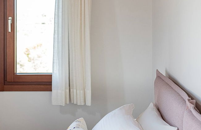 Tuscany Villa Near Marathi Beach 13pl 5bd - Photo 8