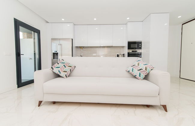 800m From the Boat to Praia das Cabanas, With Pool, Terrace, Wifi and air con - Foto 6