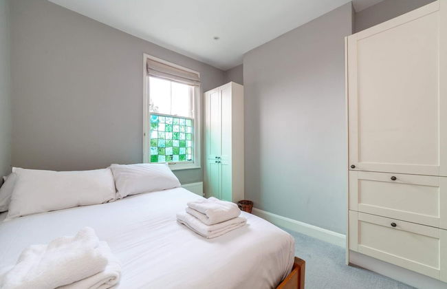 Modern 2-bed Flat in Shepherds Bush - Comfort & Style! - Foto 4