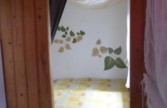 Bungalow nebst Wohnwagen für 4 bis 5 Personen in Nähe von See- und Tesla - Foto 6