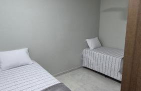 Apto Novo bem localizado e garagem - Foto 23