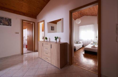 Apartments Lara - Photo 9