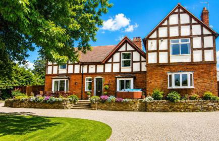 Arden Hill Farmhouse - Hot Tub, Snooker Table, Sleeps 16 - Foto 1
