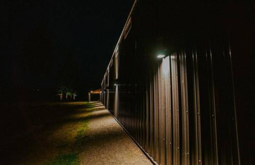 Luxe Nordic Barndominium Retreat at Black Pine - Foto 67