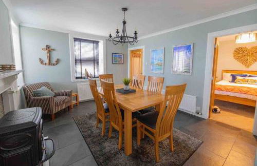 Hill Crest - Clifftop Escape with Sea View - Foto 11