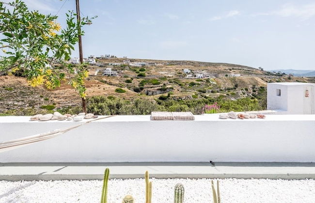 Salty Caves Apartments Milos - Photo 43