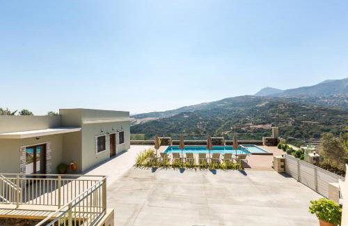 Aloni Villa, an Authentic Countryside Retreat, By ThinkVilla - Foto 12