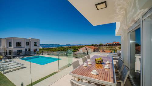 New Luxury Villa "Via" - Foto 3, sunbed
