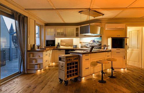 Admiral Stuuv - Photo 13