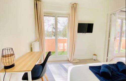 Le cocon urbain - Modern 4BR Apartment with Free Parking, High-Speed Wifi, Quick Access to A6 & N7 - Foto 21