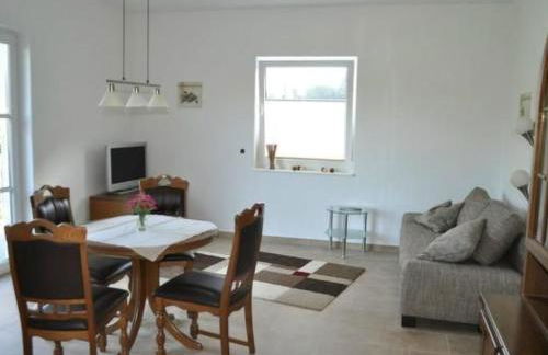 Apartment am Waldesrand by Interhome - Foto 5