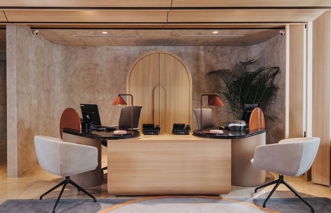 Novotel Living Singapore Orchard - Photo 2