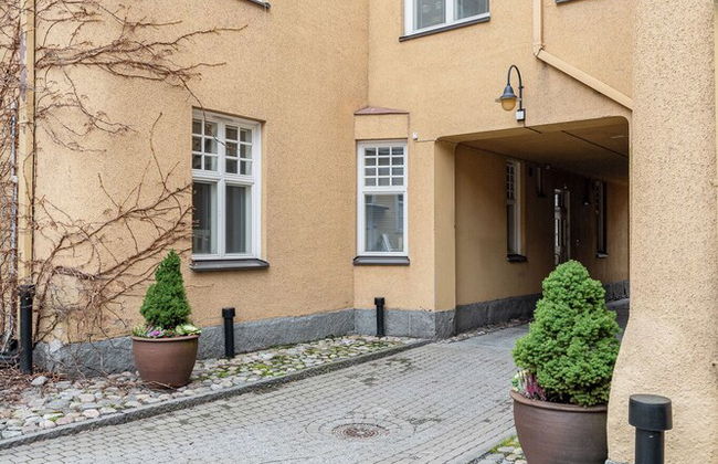 Historical Apartment in Tampere Downtown with Free Parking - Photo 25