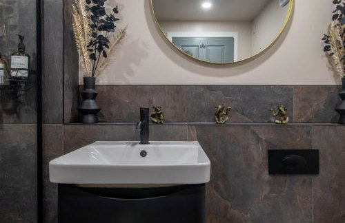 Modern 2-Bed Apt, Private Parking, Ayr Town Centre - Foto 18