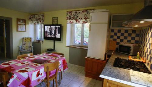 Maison avec salle de jeux et parking privé à Orbey - FR-1-744-25 - Foto 3