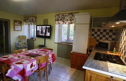 Maison avec salle de jeux et parking privé à Orbey - FR-1-744-25 - Foto 3