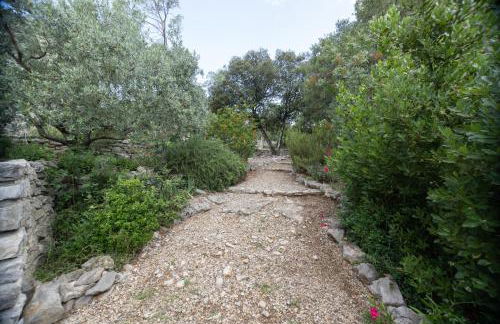 Le Mas pierre et soie - Photo 29