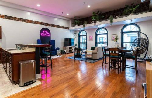 Jolene's Hideout - Noise Notice Wed-Sun - Foto 20