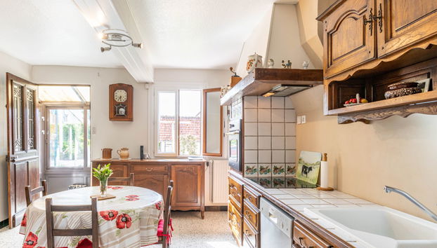 Kitchen / Dining Room
