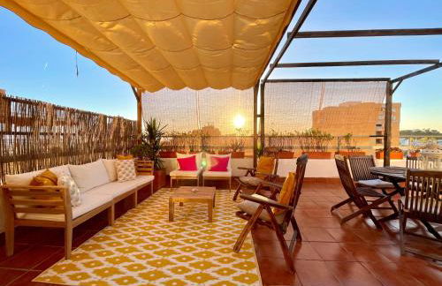 WONDERFUL PENTHOUSE BY THE SEA - Photo 1