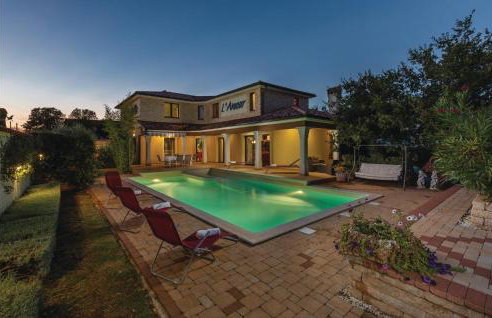 Four-Bedroom Holiday Home In Vodnjan - Foto 16