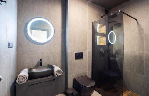 Awesome Home In Jarebinjak - Photo 30