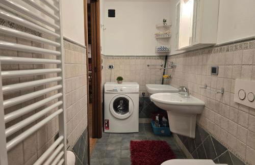 Appartamento con Biliardo Privato Patio e Parcheggio Aosta - Foto 14