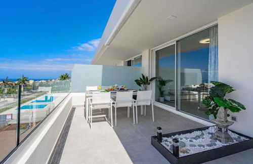 Luxury apartment. Heated Pool. AC. Ocean view! - Foto 5