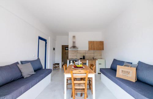 Muses Apartments - Photo 21