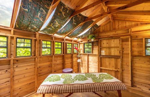 Plumeria Room on a Lush Farm on Maui's North Shore - Photo 50